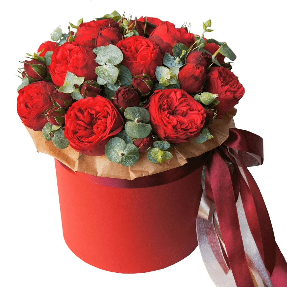 Цветы в коробке c пионовидными розами